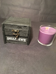 BlackBerry & Amber scented Vegan Candle
