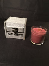 Load image into Gallery viewer, Tobacco &amp; Bourbon scented, vegan candle