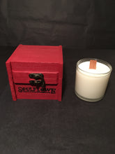 Load image into Gallery viewer, Rose scented Vegan Wax Candle