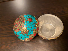 Load image into Gallery viewer, Jewelry Rock